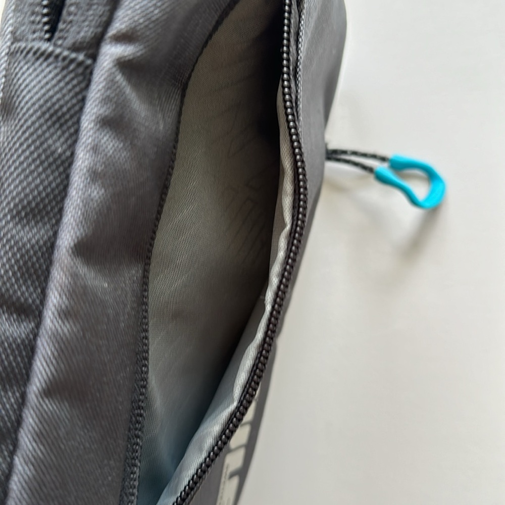 Thule Case - Picture 2 of 4